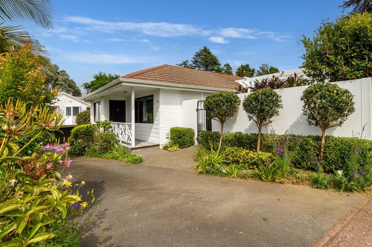 45 Rewarewa Place, Matua, Tauranga - Carousel 1