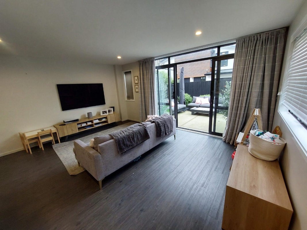 26 Linden Grove Avenue, Hillmorton, Christchurch - Carousel 2