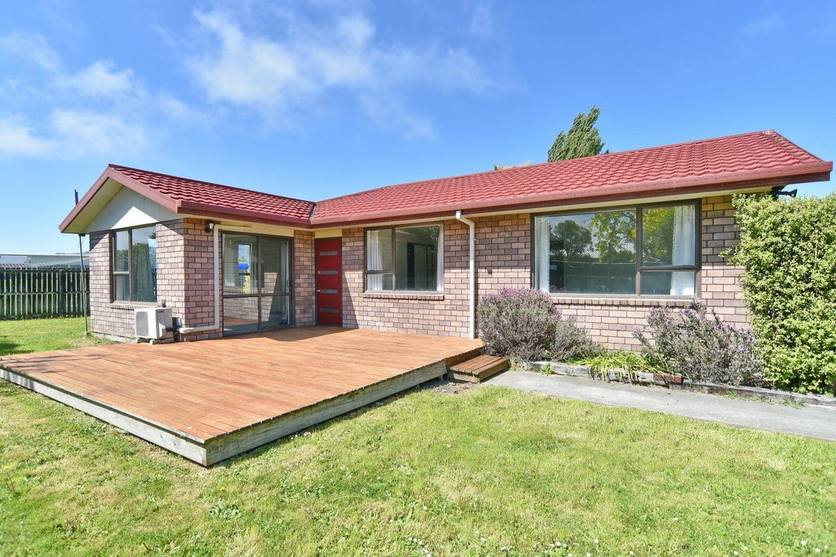 2/34 Tilford Street, Woolston, Christchurch - Carousel 1
