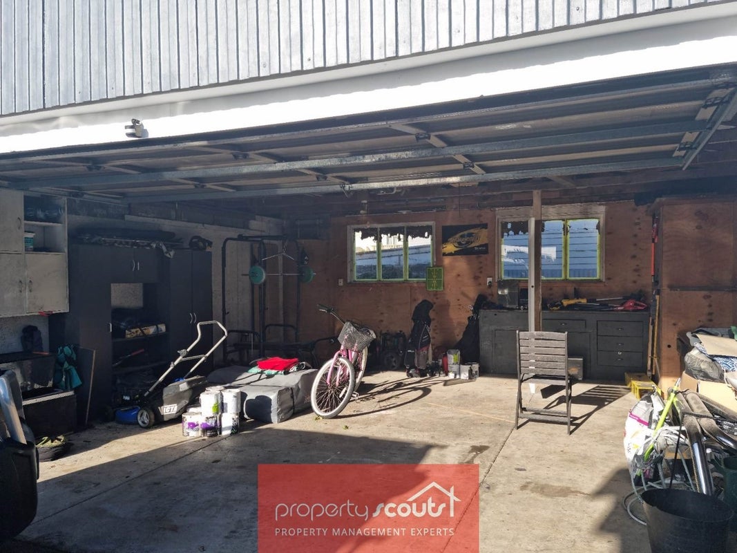 101 South Road, Blagdon, New Plymouth - Carousel 19