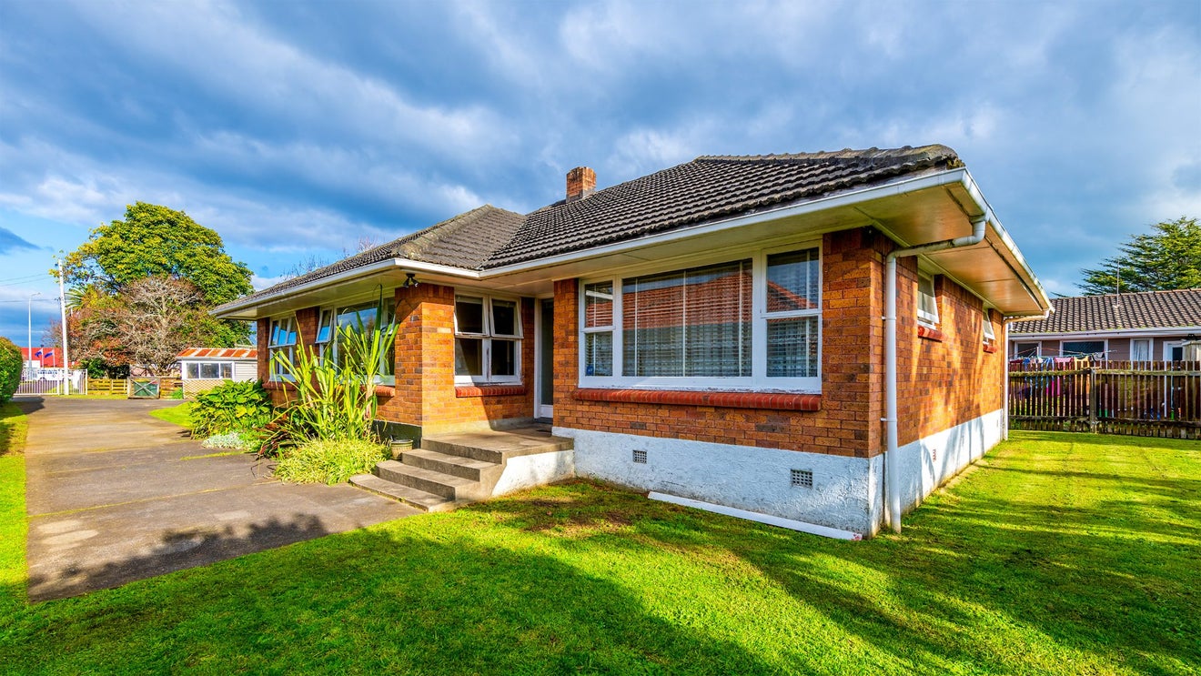 51 Puhinui Road, Manukau, Auckland - Carousel 1