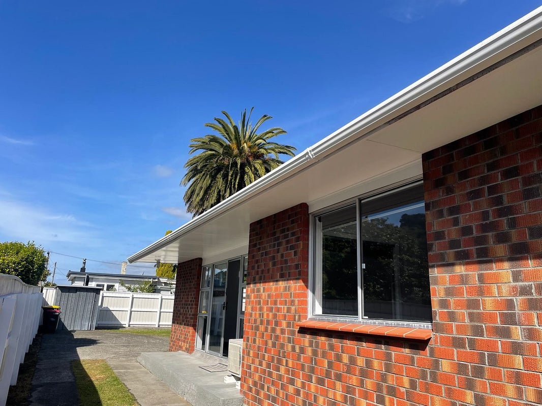1/5 Charles Street, Belmont, Lower Hutt - Carousel 2