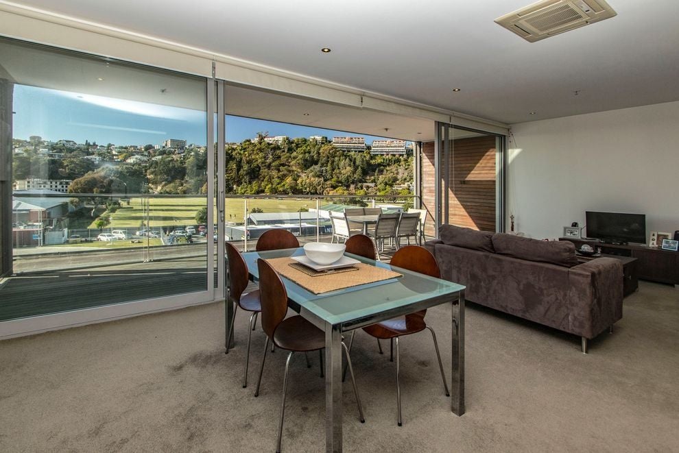 403C/14 West Quay, Ahuriri, Napier - Carousel 2