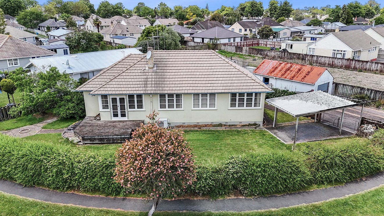 28 Paul Crescent, Fairfield, Hamilton - Carousel 1