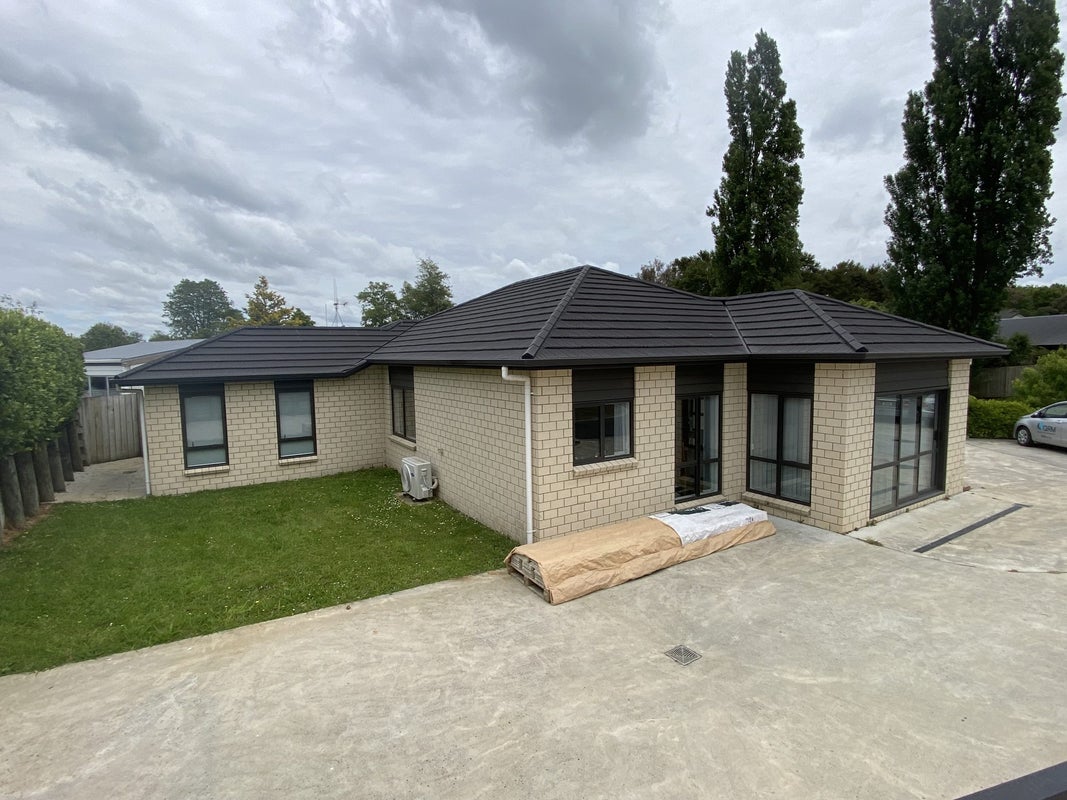 43 Tupelo Street, Pukete, Hamilton - Carousel 1