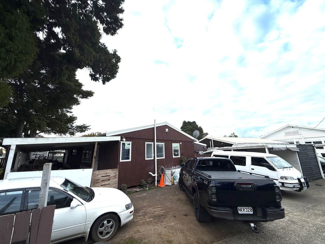 1/221 Buckland Rd, Mangere East, Auckland - Carousel 9