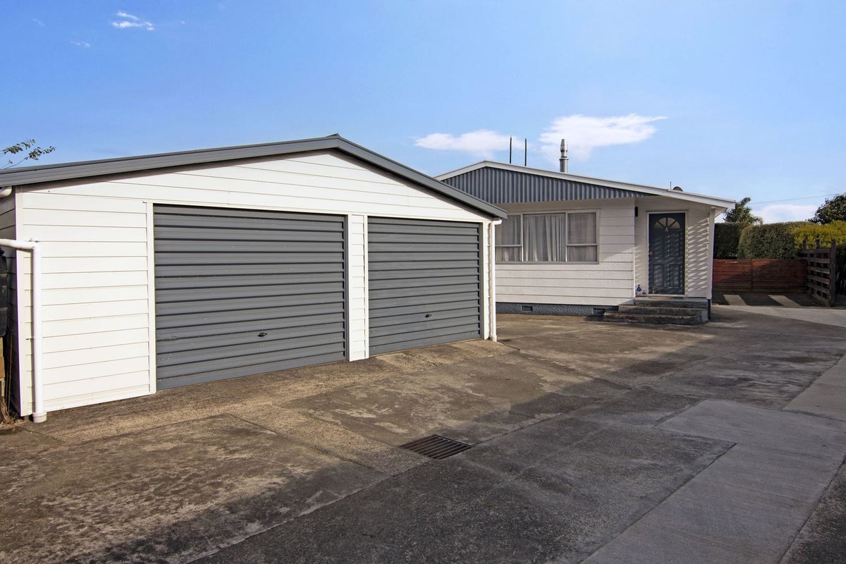 1/28A Titoki Street, Stoke, Nelson - Carousel 1