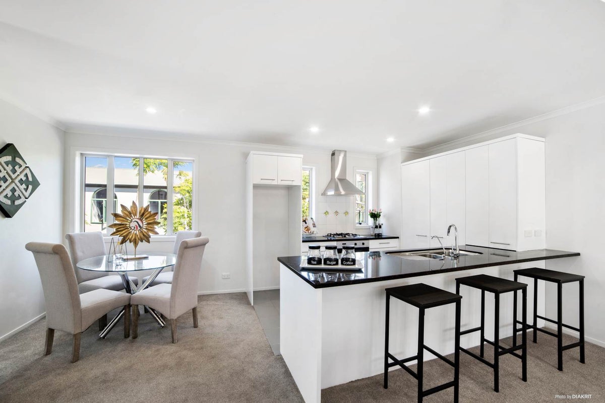 9/218 Green Lane West, Epsom, Auckland - Carousel 2