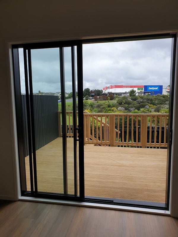 25/47A Huntington Drive, Huntington Park, Auckland - Carousel 2