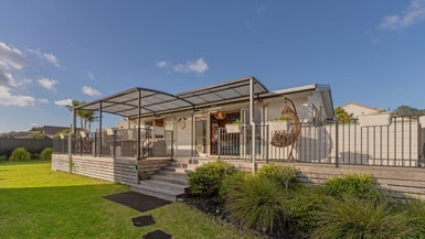 6 Winderton Way, Pauanui - Carousel 1
