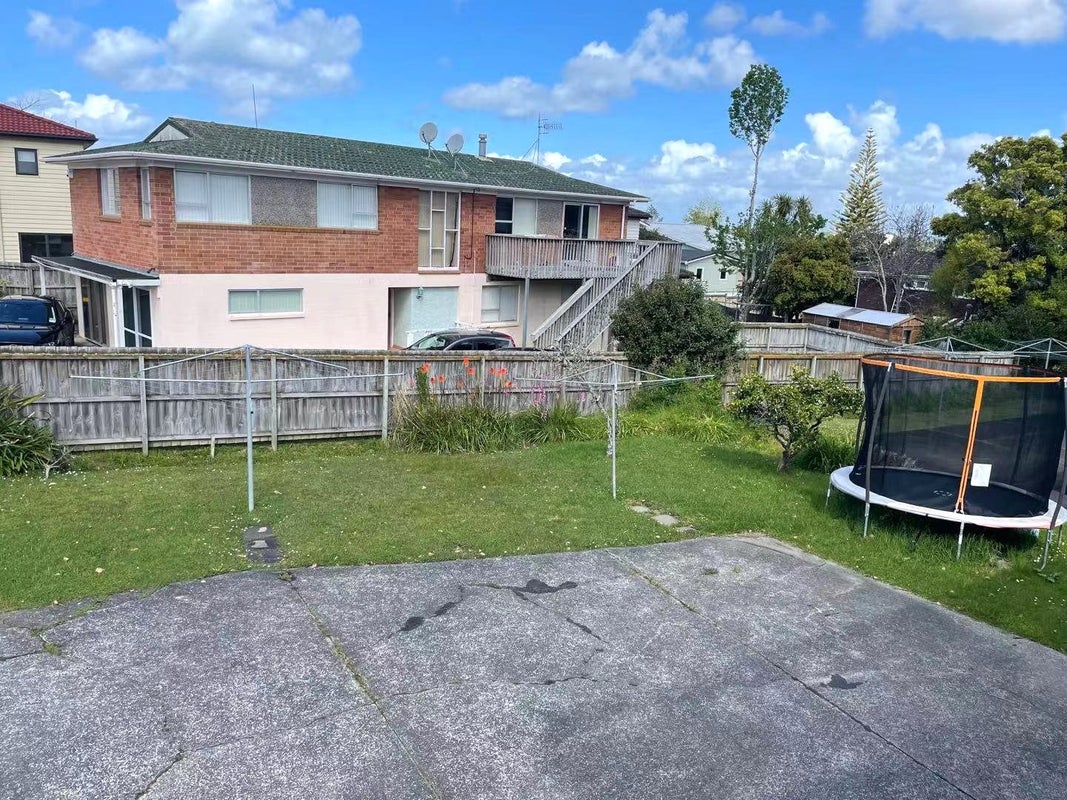 2/205 Forrest Hill Road, Forrest Hill, Auckland - Carousel 11
