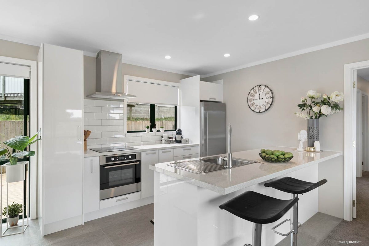 121A Sunnyside Road, Sunnyvale, Auckland - Carousel 2