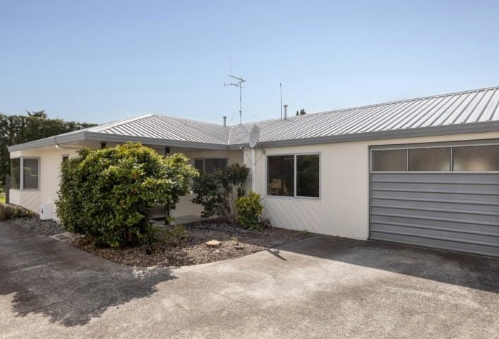 9A Marshall Avenue, Greerton, Tauranga - Carousel 2