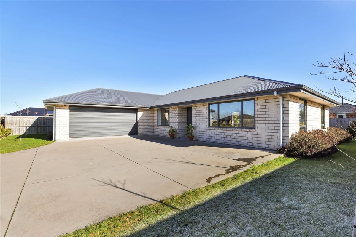 4A Magnolia Drive, Netherby, Ashburton - Carousel 1