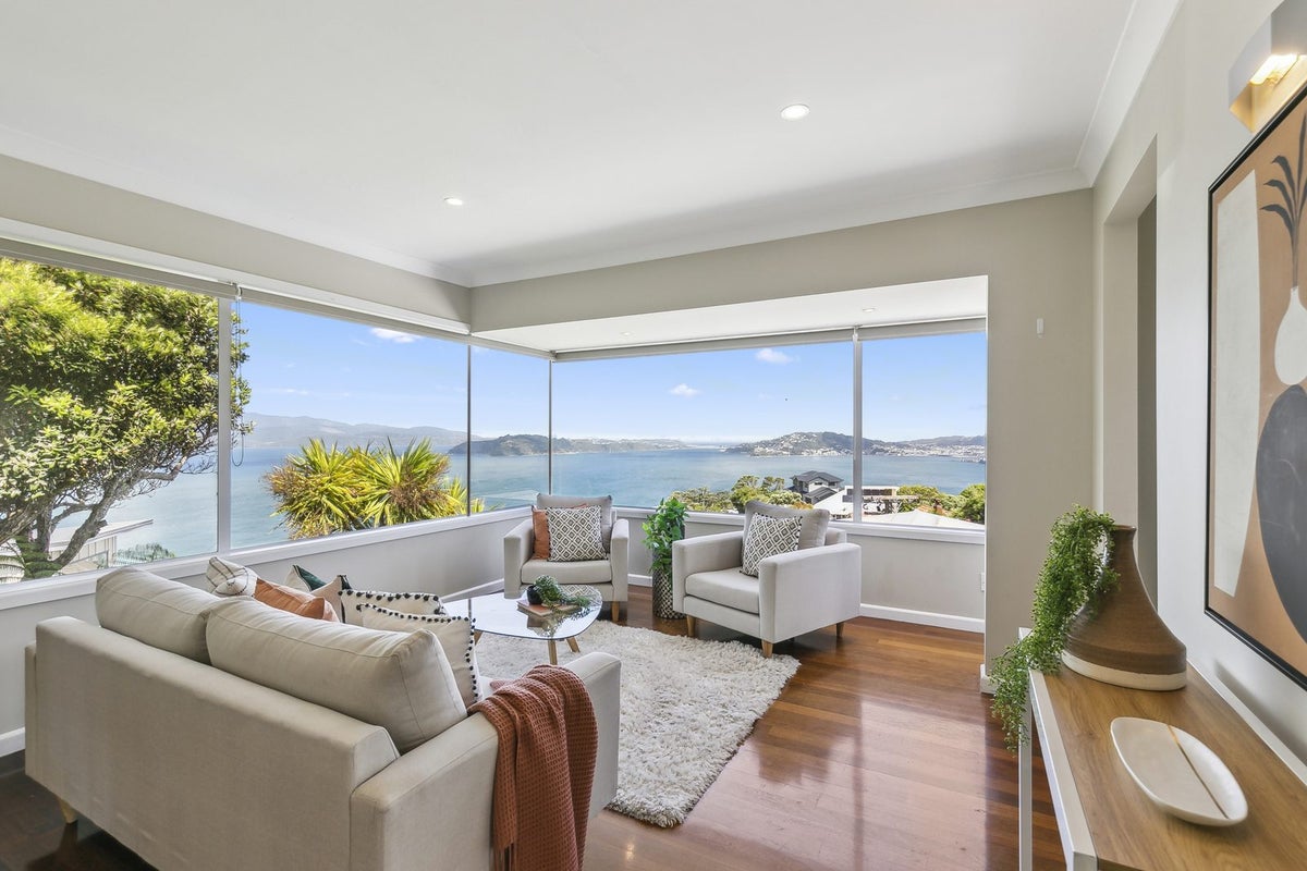 102A Homebush Road, Khandallah, Wellington - Carousel 1