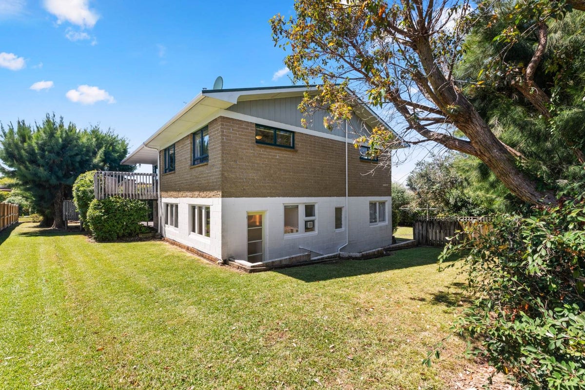14 Imatra Place, Sunnyhills, Auckland - Carousel 2