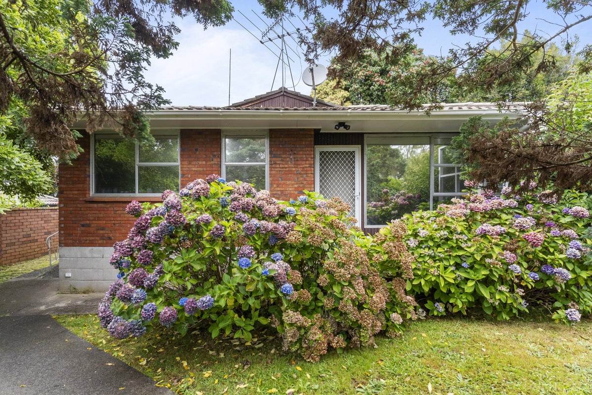 1/180 Green Lane West, Greenlane, Auckland - Carousel 1