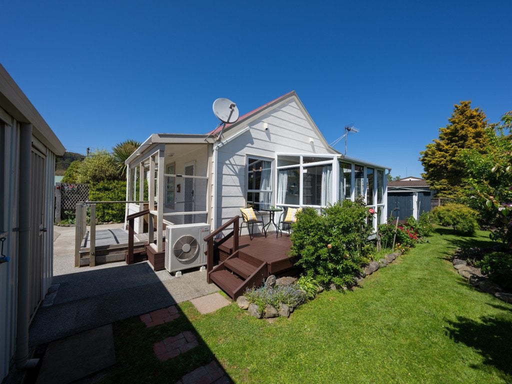 2/58 Miro Street, Trentham, Upper Hutt - Carousel 1