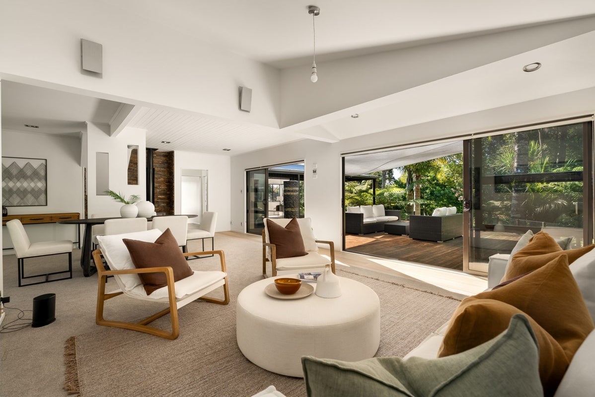 154 Carter Road, Oratia, Auckland - Carousel 2