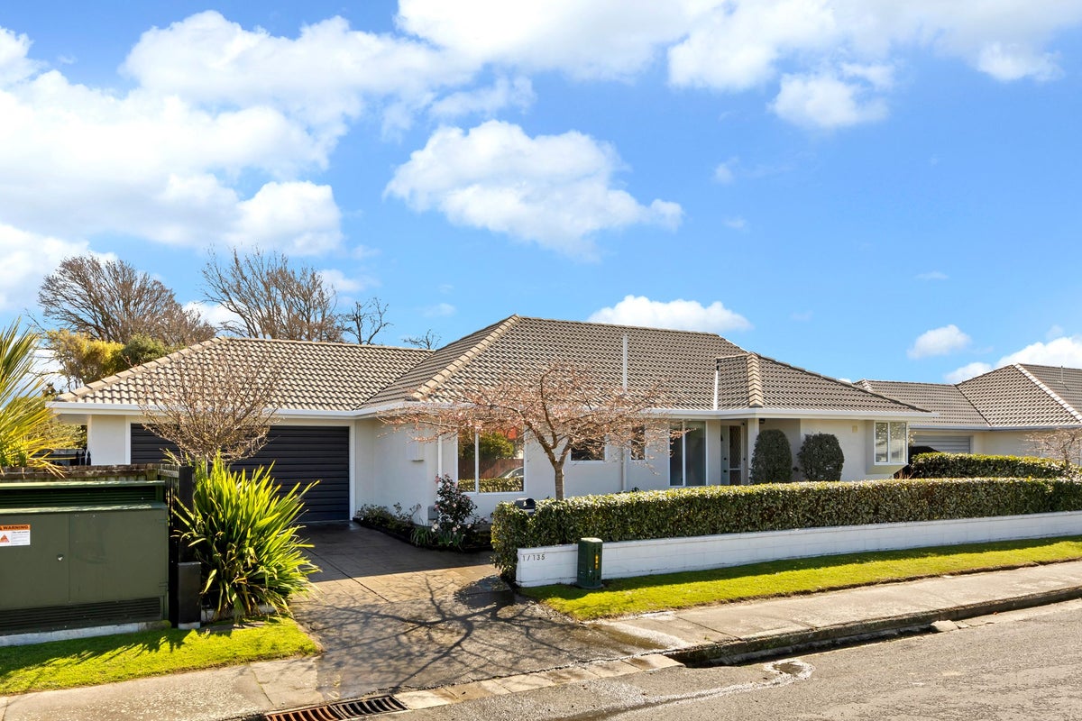 1/135 Edinburgh Street, Spreydon, Christchurch - Carousel 24