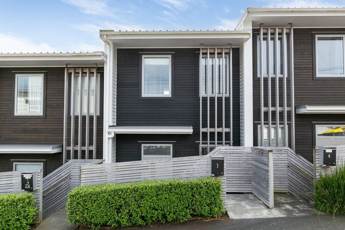 3/24 Tamar Street, Island Bay, Wellington - Carousel 1