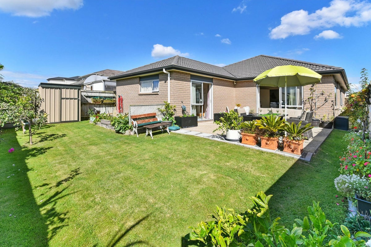 26 Clady Drive, Flat Bush, Auckland - Carousel 2