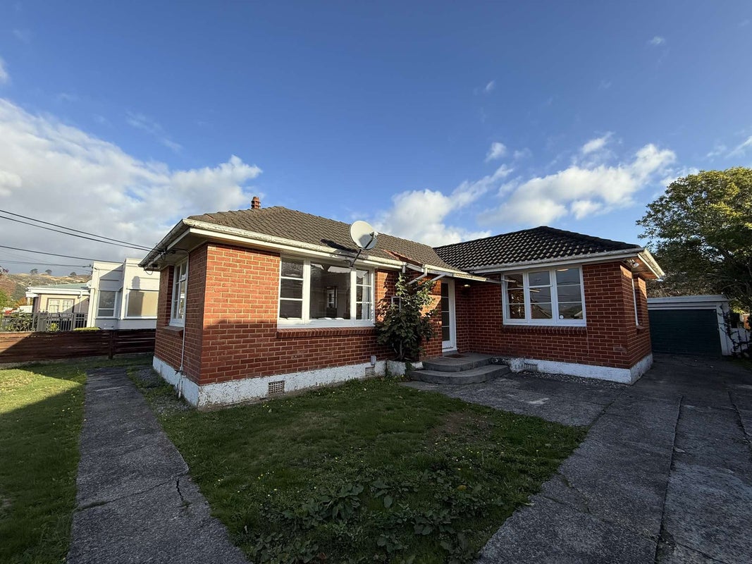 14 John Street, Trentham, Upper Hutt - Carousel 1