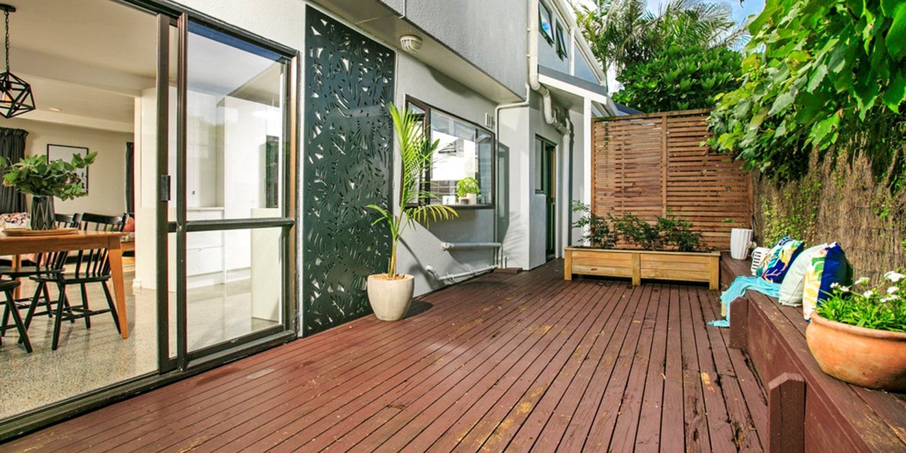 5A Hawkins Street, Meadowbank, Auckland - Carousel 21