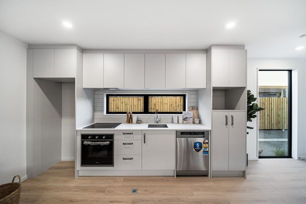 3/25 Allard Street, Edgeware, Christchurch - Carousel 2