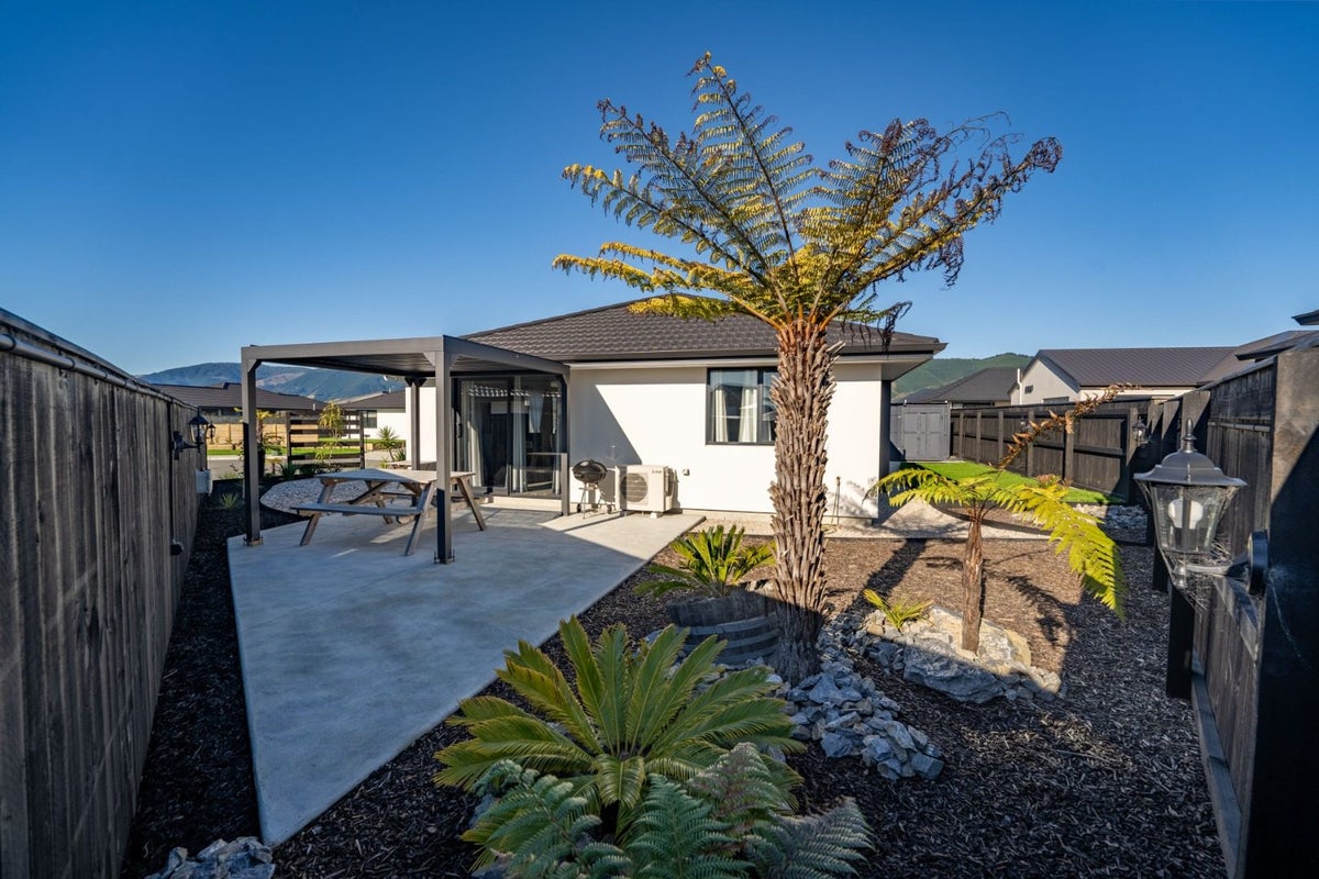 31 Lampton Street, Appleby, Richmond - Carousel 2