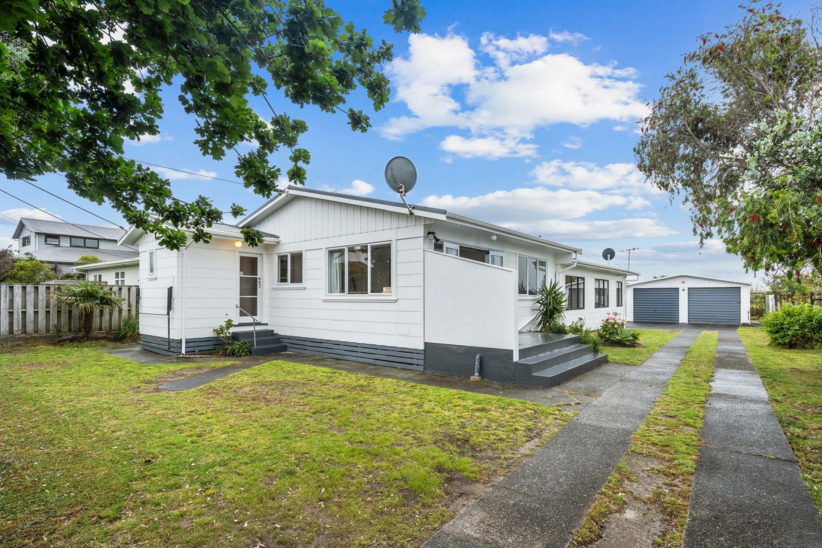 37 Bream Bay Drive, Ruakaka, Ruakaka - Carousel 1