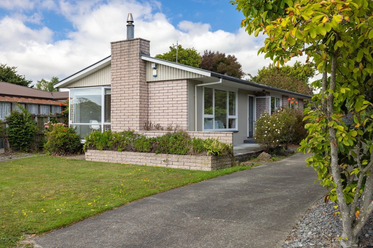 19 Balcairn Street, Halswell, Christchurch - Carousel 1