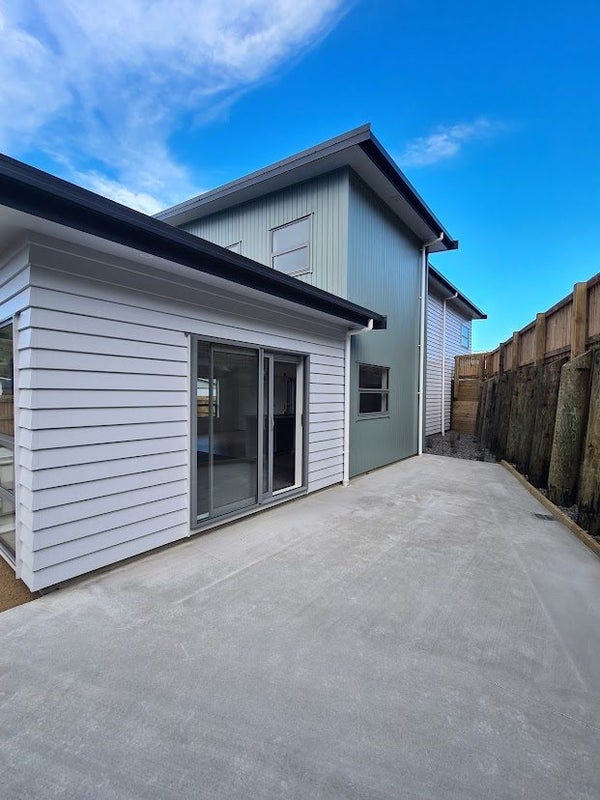 87 Melksham Drive, Churton Park, Wellington - Carousel 16