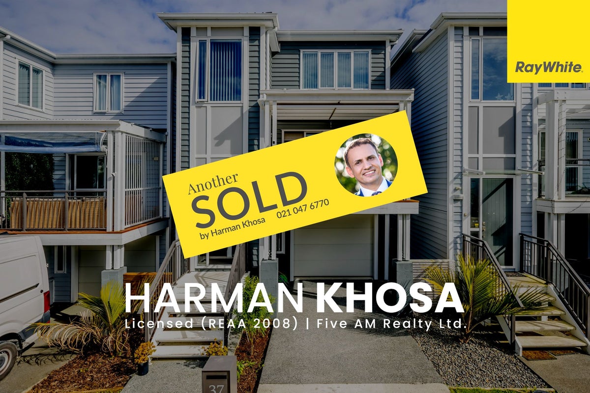 37 Joseph Street, Flat Bush, Auckland - Carousel 1