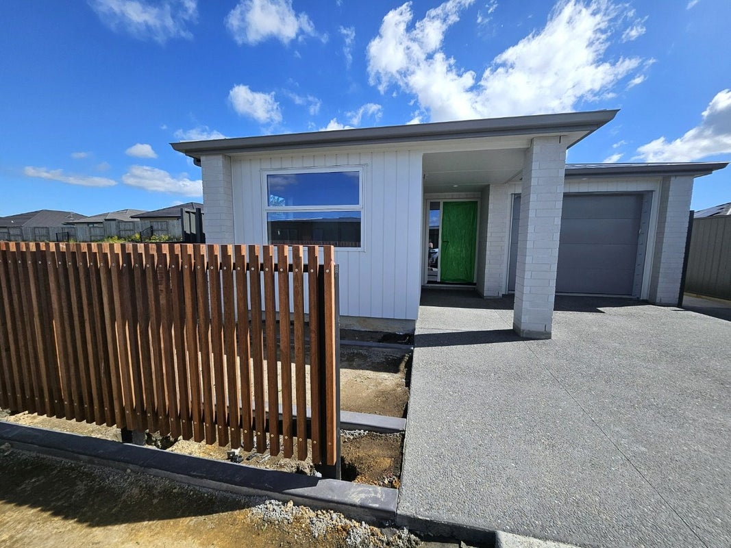 27 Hammick Crescent, Pyes Pa, Tauranga - Carousel 13