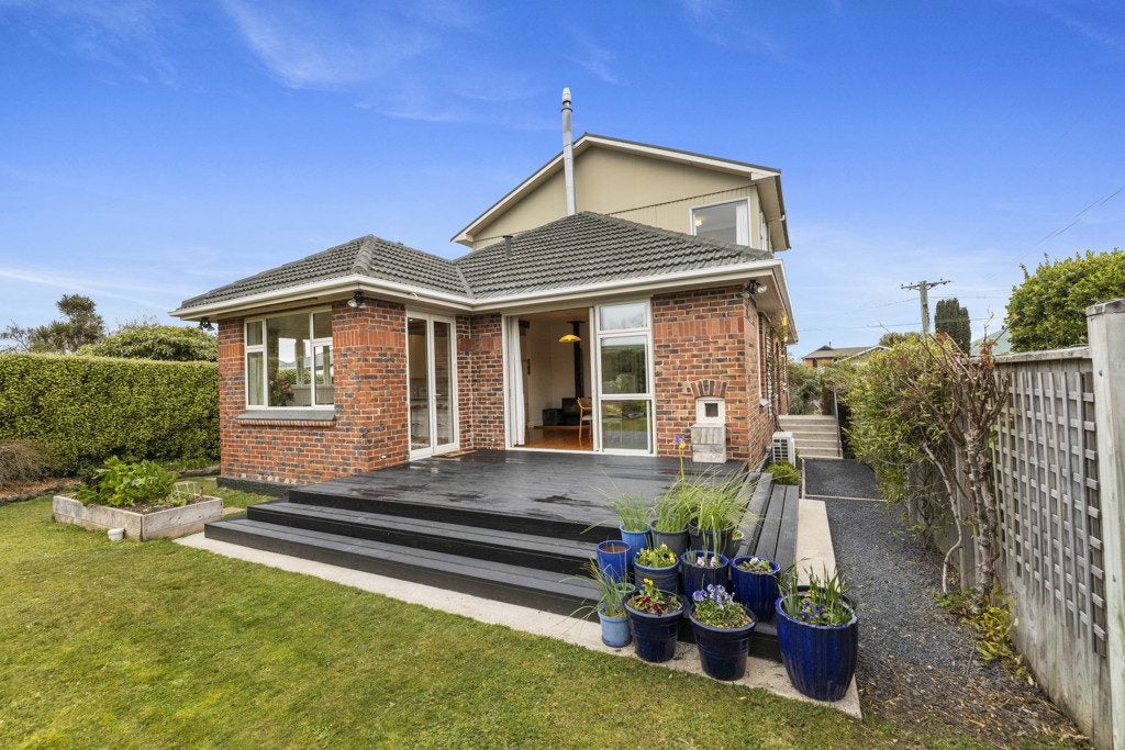 193 Balmacewen Road, Wakari, Dunedin - Carousel 1
