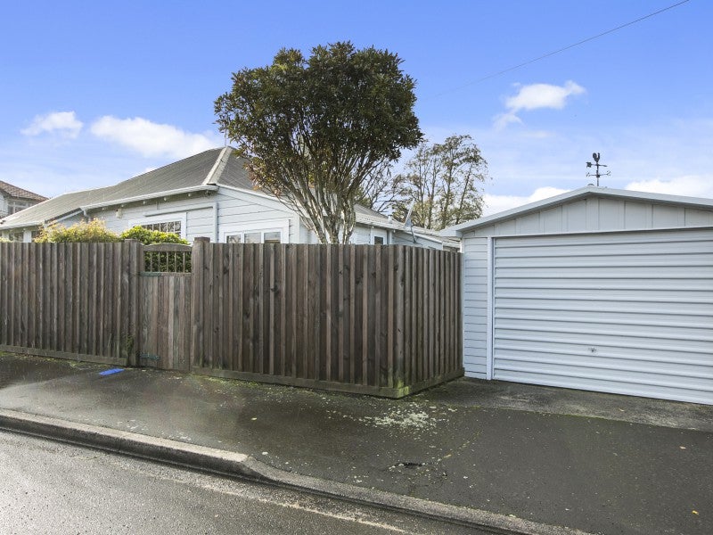 2 Newport Street, Belleknowes, Dunedin - Carousel 21