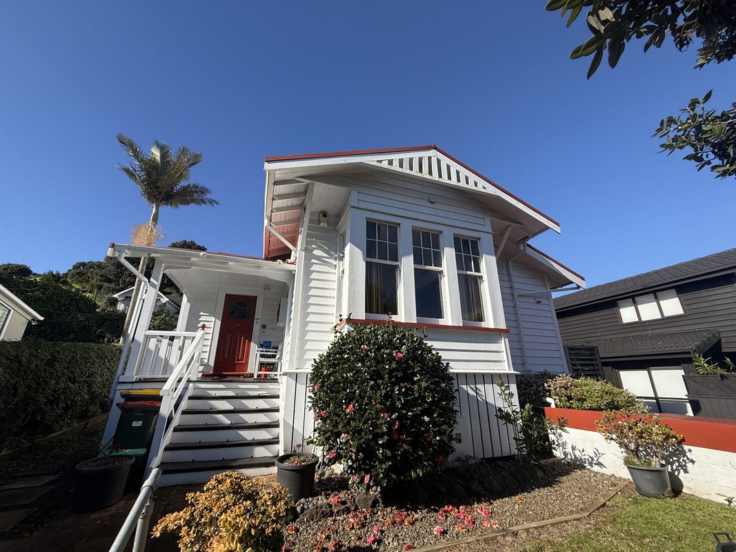 94 Victoria Road, Devonport, Auckland - Carousel 1