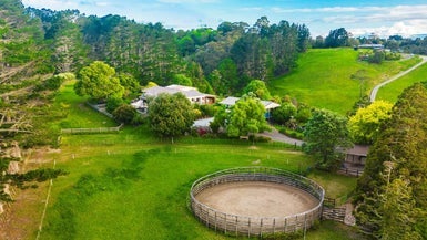 589 Speargrass Flat Road, Lake Hayes, Queenstown - Carousel 1