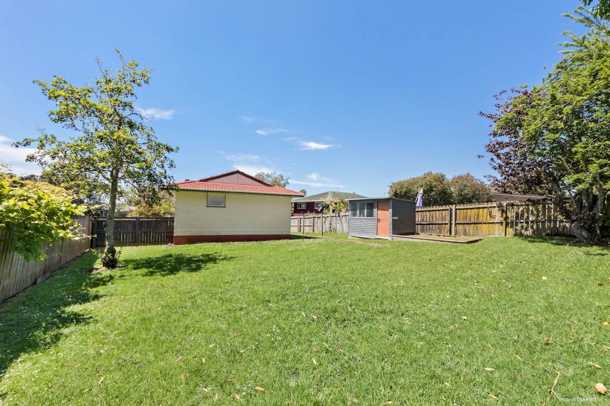 43 Felgrove Street, Glendene, Auckland - Carousel 2