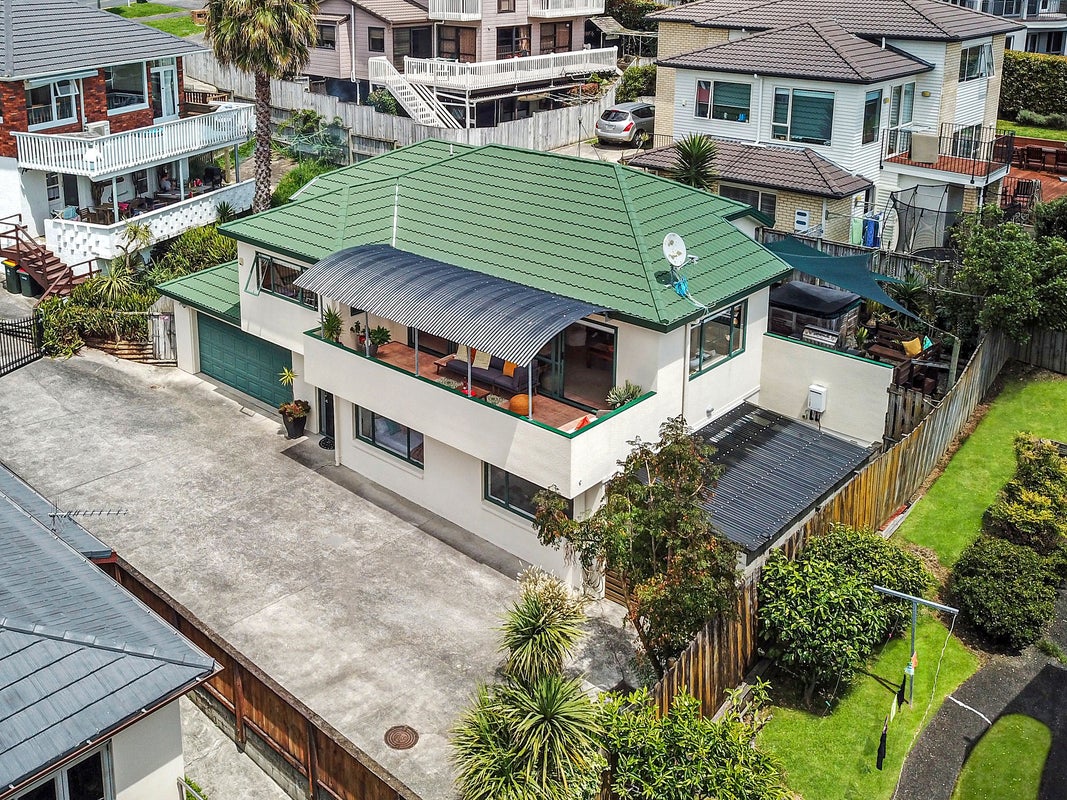 77A Bradbury Road, Botany Downs, Auckland - Carousel 1