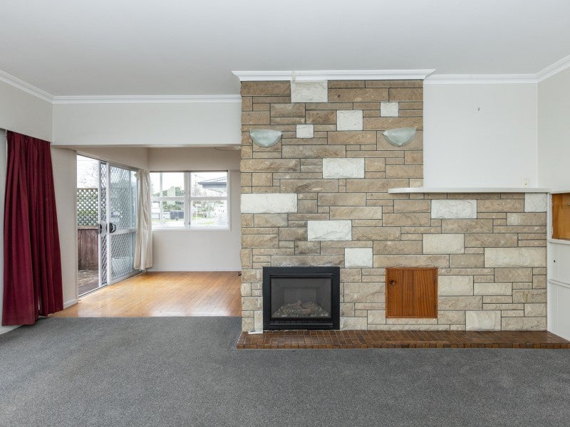 16 Arnold Street, Onekawa, Napier - Carousel 2