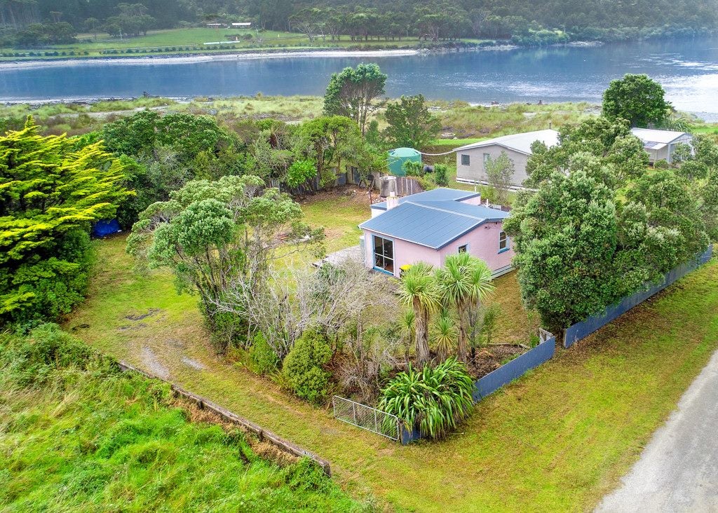 5 Burnett Street, Mokihinui, Westport - Carousel 1