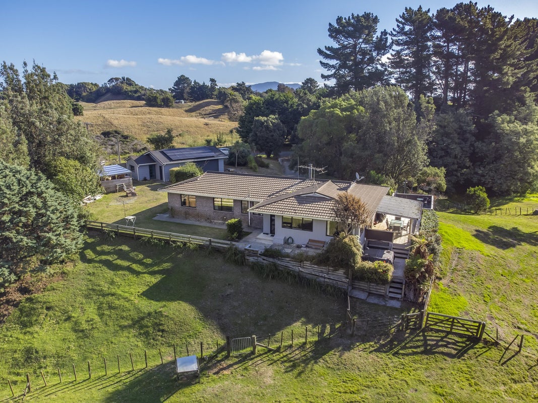 168 Te Hapua Road, Otaki - Carousel 1
