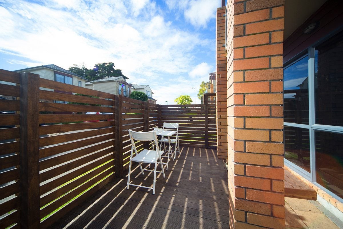 10 Lavender Garden Lane, Oteha, Auckland - Carousel 11