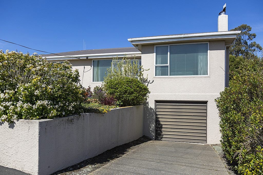 19 Stuart Street, Holmes Hill, Oamaru - Carousel 19