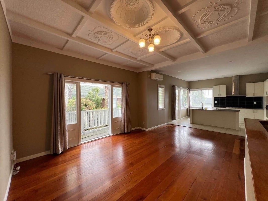 20 Exminster Street, Blockhouse Bay, Auckland - Carousel 2