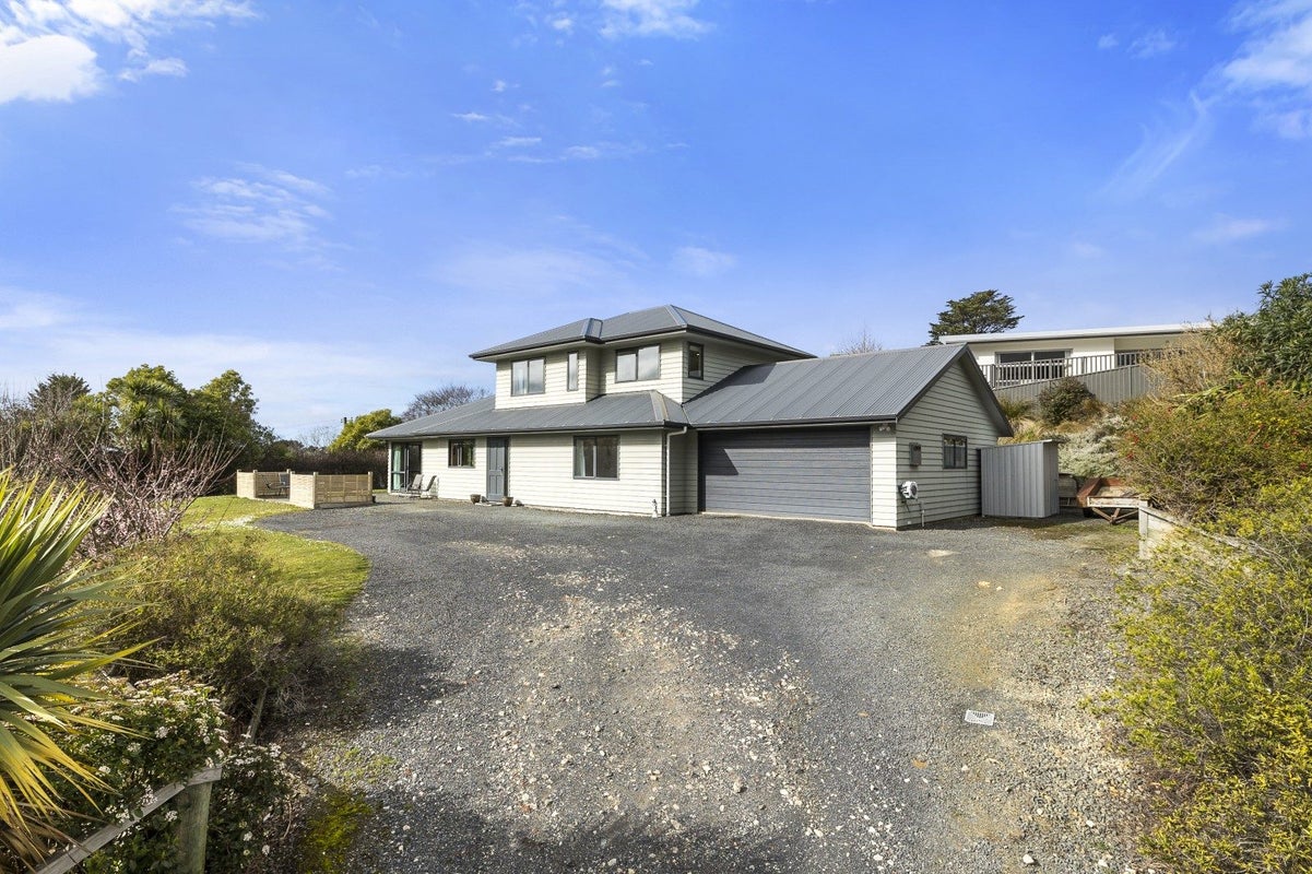 14 Sretlaw Place, Brockville, Dunedin - Carousel 1