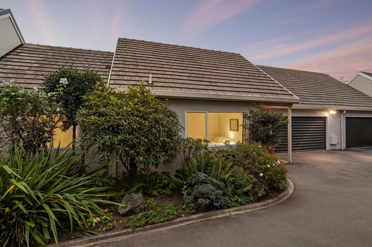 2/166 Rossall Street, Merivale, Christchurch - Carousel 19