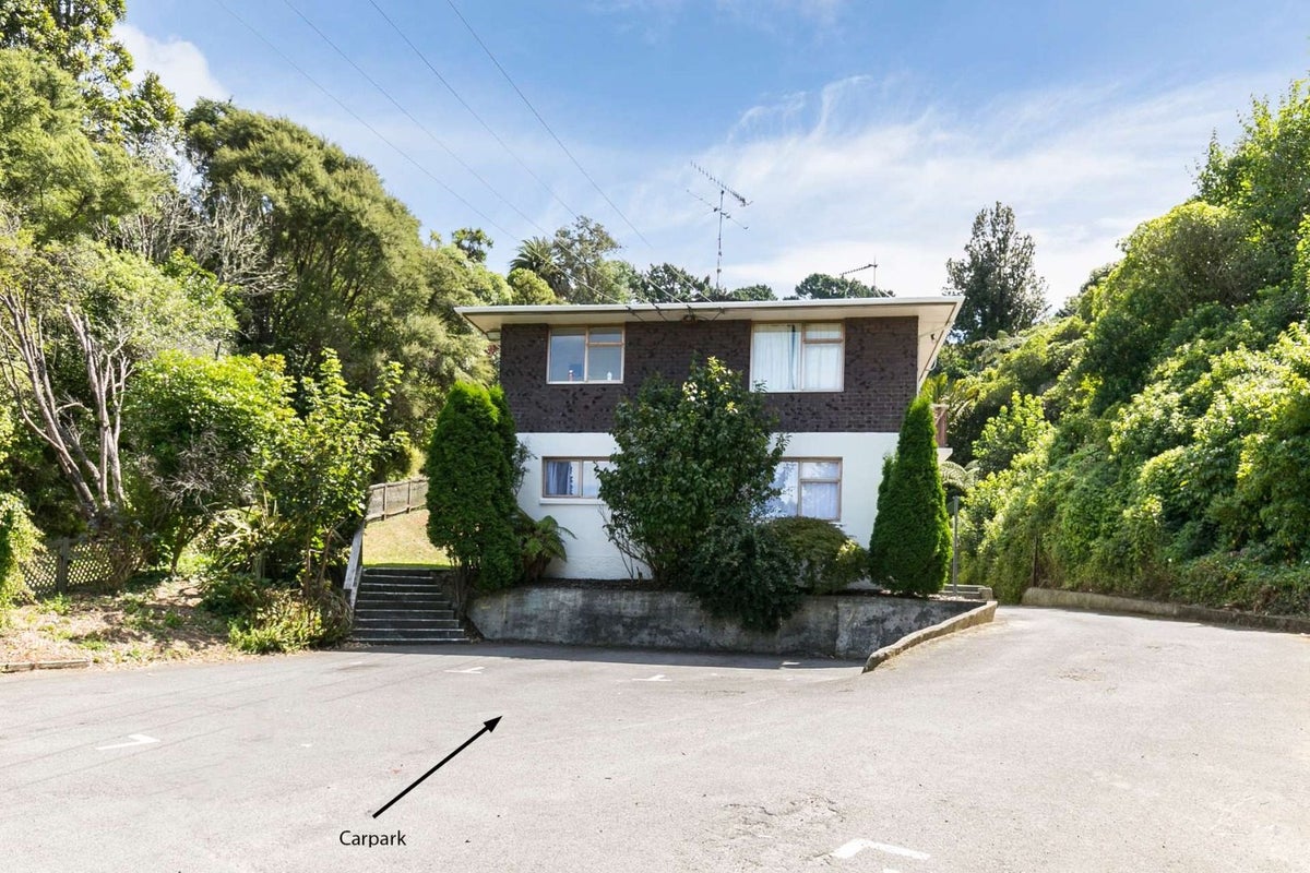 2/273 GROUNSELL CRES, BELMONT, LOWER HUTT - Carousel 1
